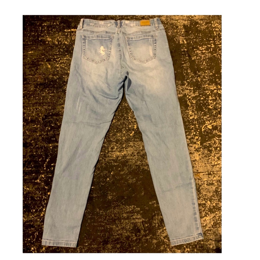 Light Wash Ripped Denim - Picture 2 of 2